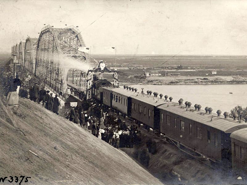 Ил. 2. Открытка почтовая. Открытие железнодорожного моста в Муроме 2 сентября 1912 года. Муромский музей, М-11 709